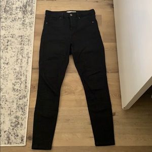 Black high waisted jeans